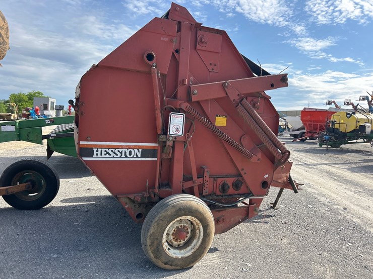 hesston-5510-image-4