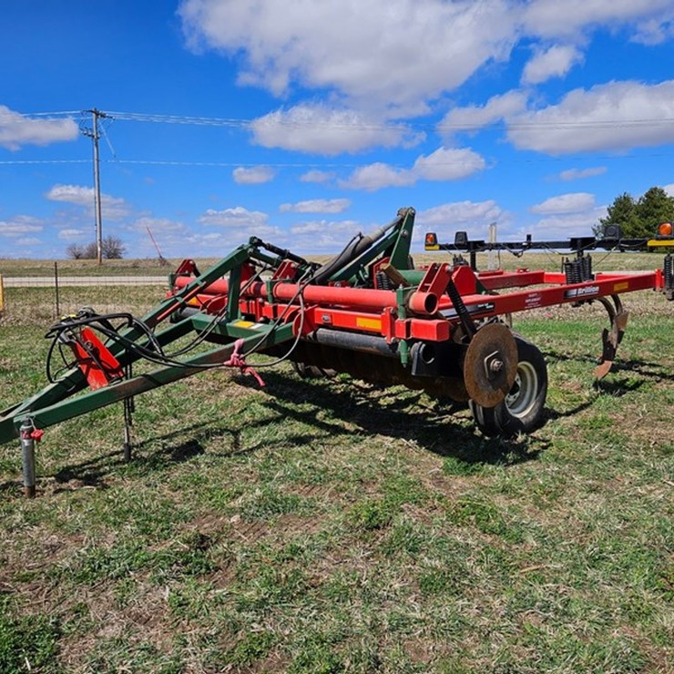 #515 • Brillion SB-91 9 Shank Chisel Plow