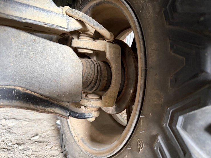 john-deere-gator-image-13