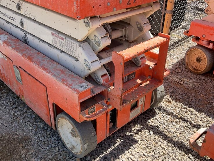 #427-•-snorkel-19'-scissor-lift-image-8