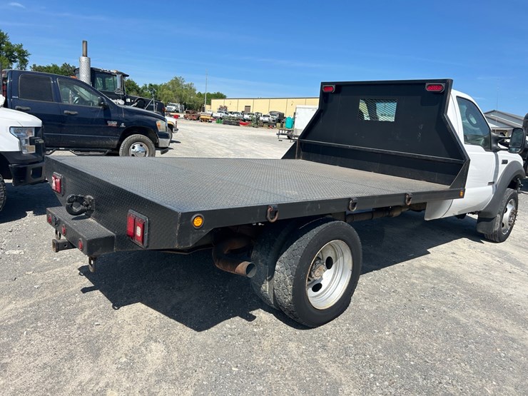 2005-ford-f550-image-7