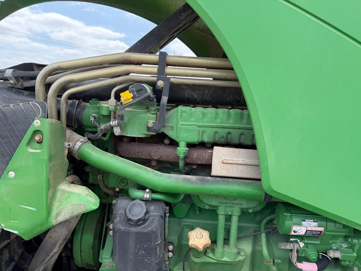 2010-john-deere-8270r-image-52