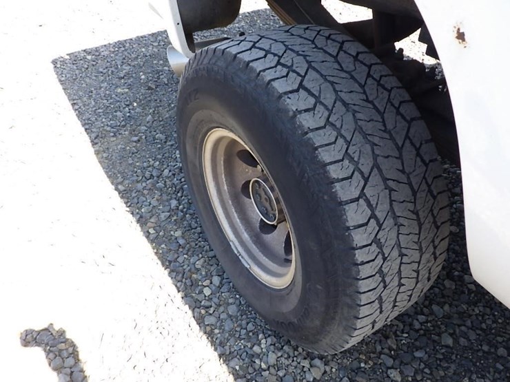 2001-ford-f350-image-17