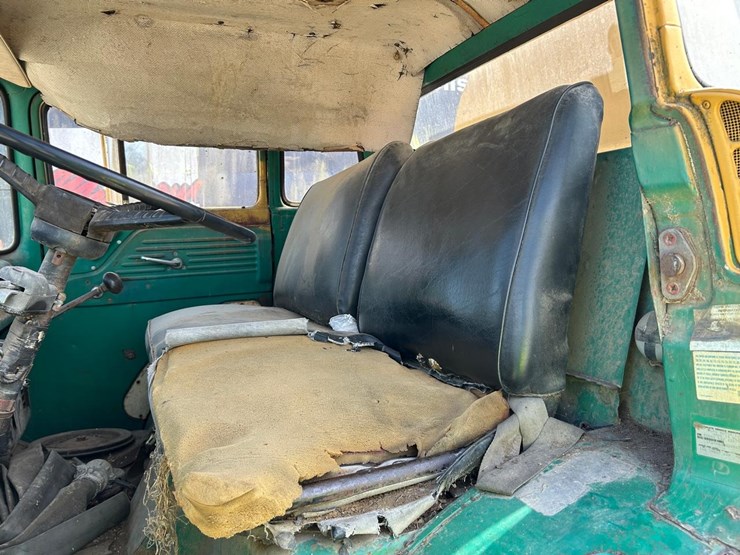 1983-caterpillar-3208-image-18