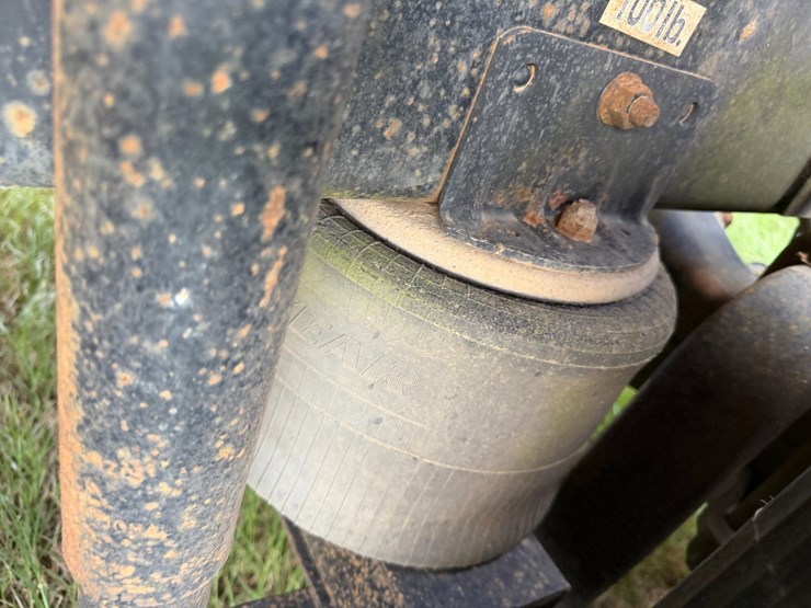 2000-international-9200-image-21