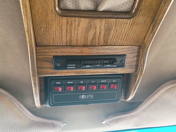 1992-ford-e150-image-51