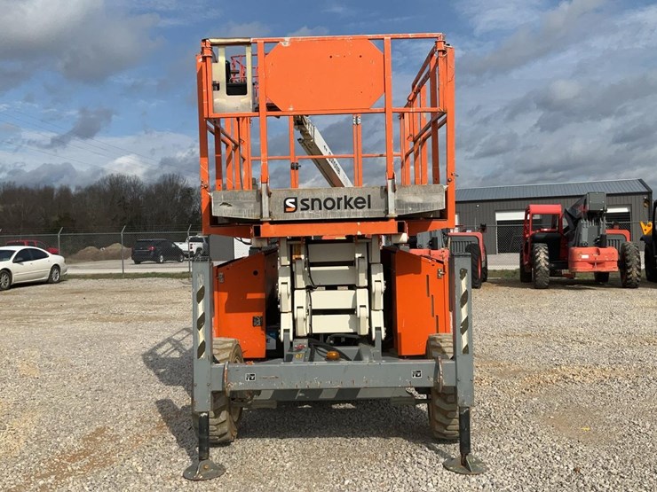 #400-•-2017-snorkel-4wd-rough-terrain-27'-scissor-lift-image-9