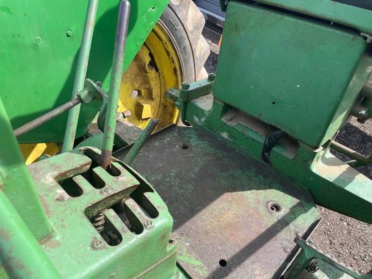 john-deere-b-image-20