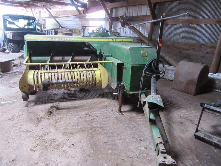 john-deere-336-image-1