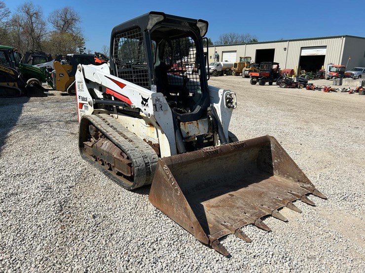 2017-bobcat-t550-image-6