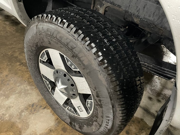 2012-dodge-3500-image-103