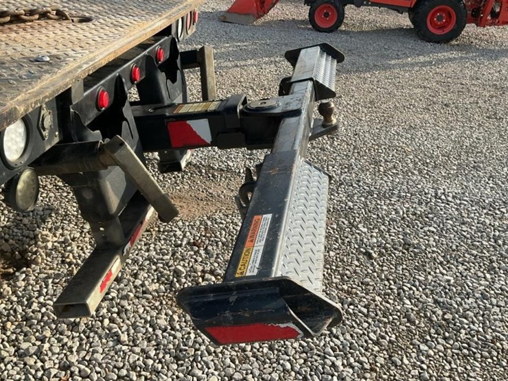 2021-peterbilt-337-image-49