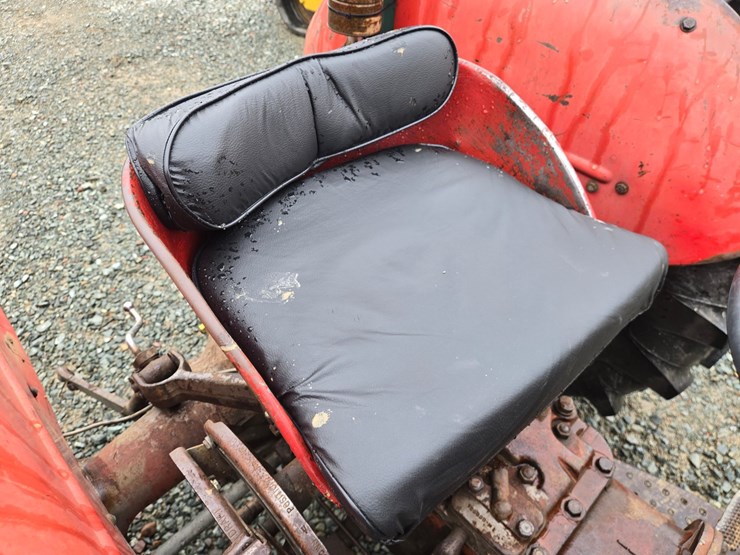 massey-ferguson-35-image-29