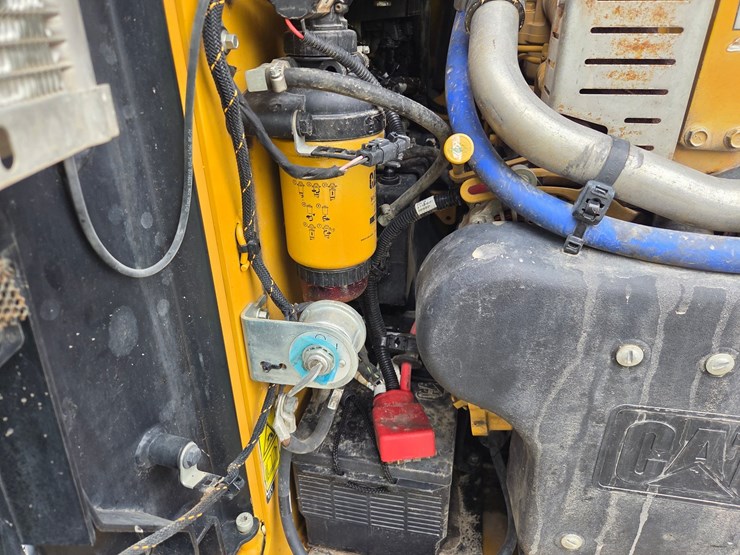 caterpillar-259d3-image-31