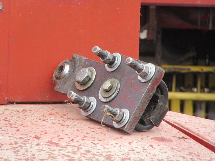 new-holland-1431-image-24