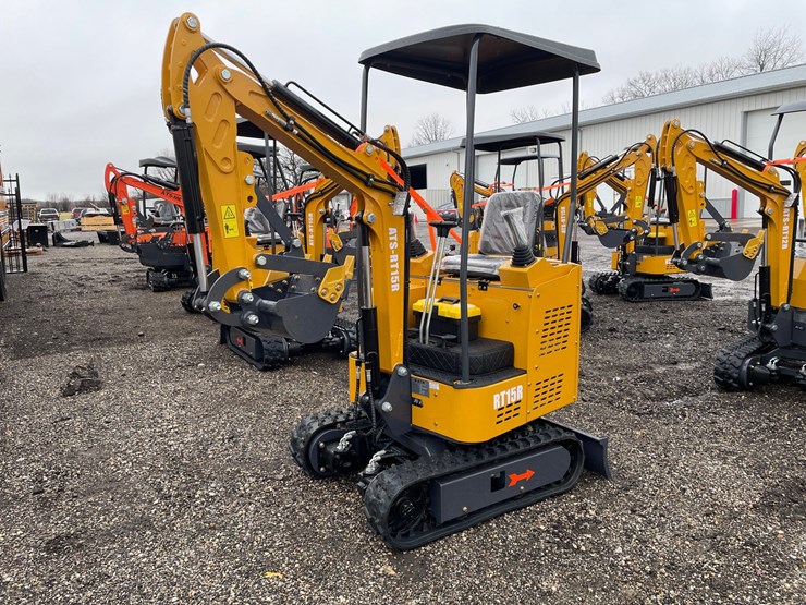 #3248-•-2026-ats-rt15r-mini-excavator-image-1