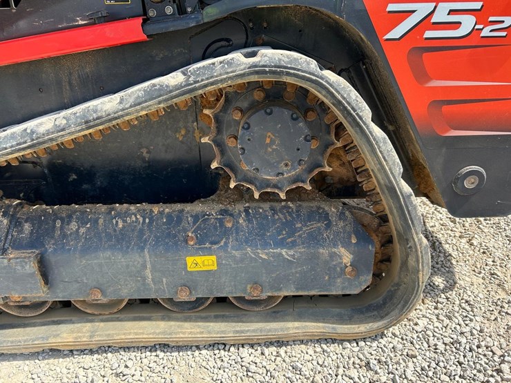 2019-kubota-svl75-2-image-19