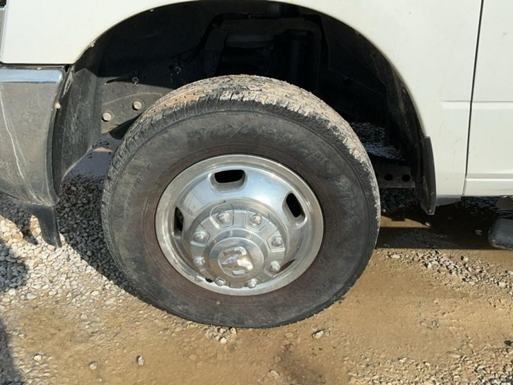 2022-dodge-3500-image-58