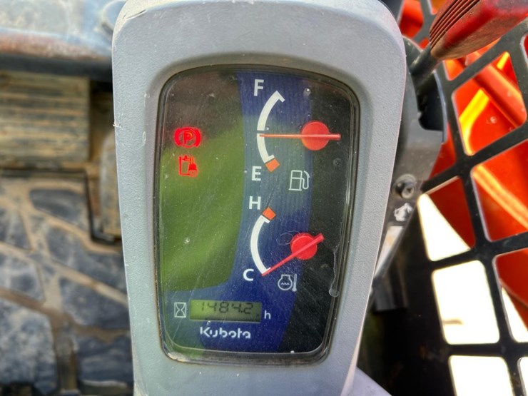 2019-kubota-svl75-2-image-21