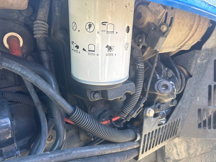 new-holland-t5070-image-23