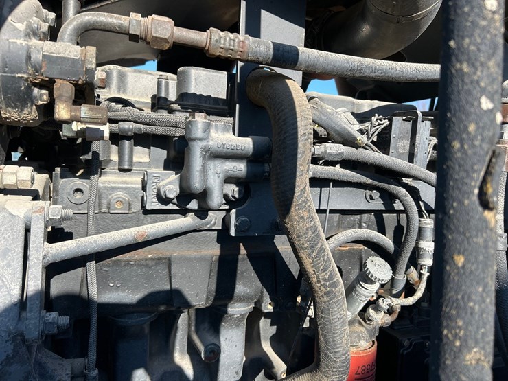 caterpillar-ch75-image-40