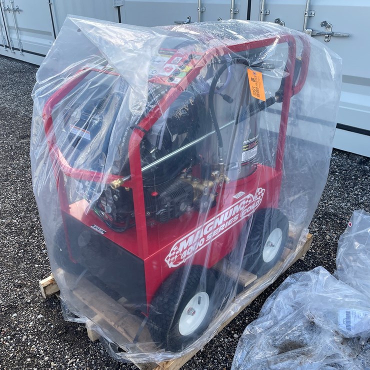 #3091 • 2026 Magnum 4000 Hot Water Pressure Washer