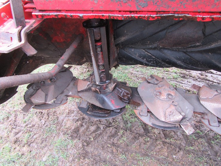 new-holland-1431-image-19