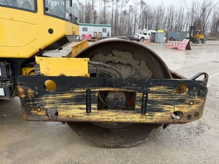 2011-bomag-bw211d-40-image-29