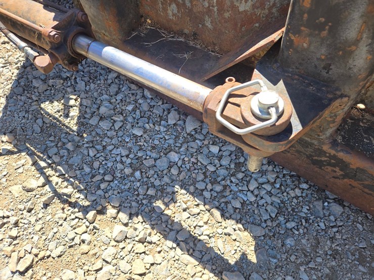 caterpillar-3208-image-12