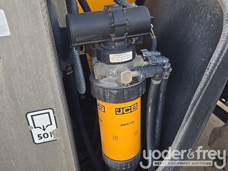 2017-jcb-510-56-image-59