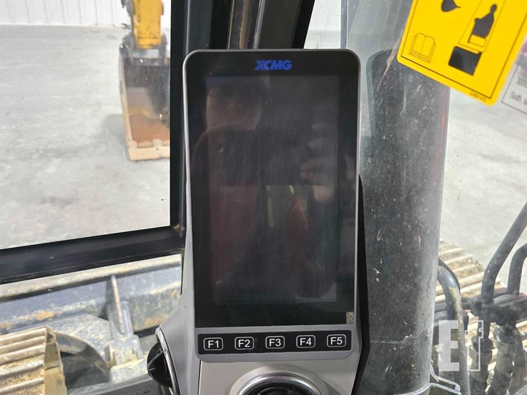 xcmg-xe150u-image-24