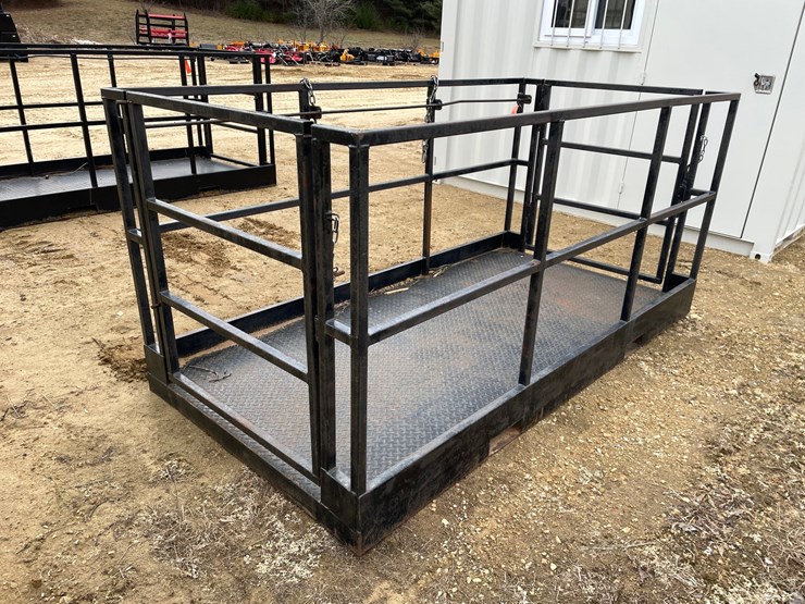 #7530-•-8'-work-platform-with-fork-pockets-image-5