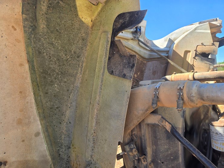 1994-mack-rd690s-image-53