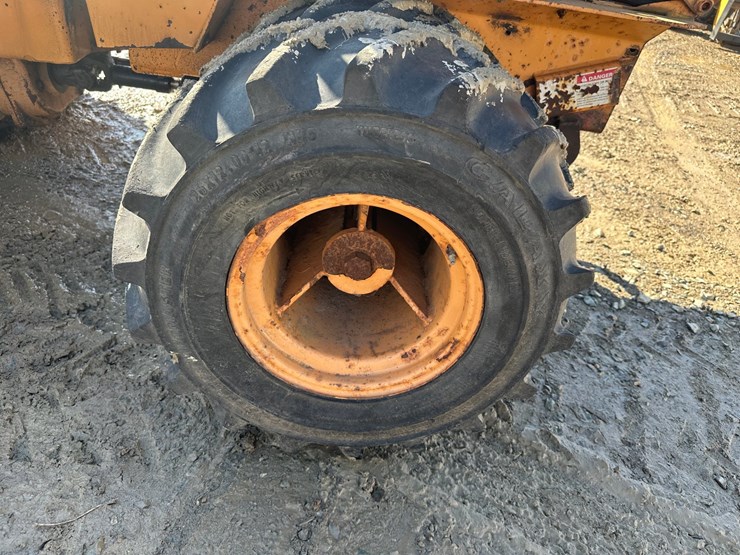 case-maxi-sneaker-image-59