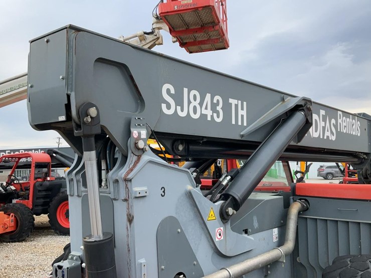 #202-•-2020-skyjack-sj843h-telehandler-image-29
