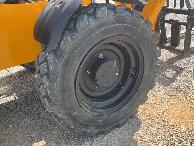 2022-jcb-510-56-image-45