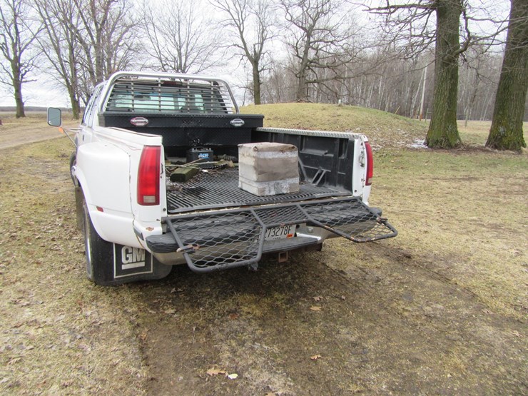 1997-chevrolet-3500-image-2