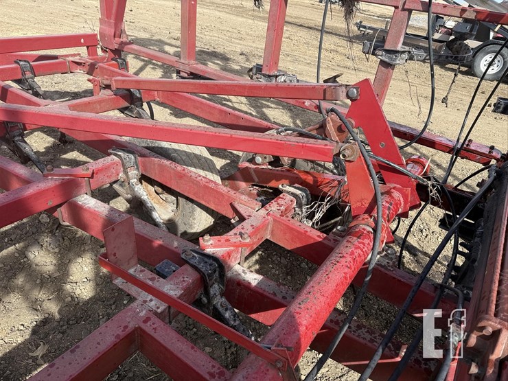 case-ih-4900-image-23