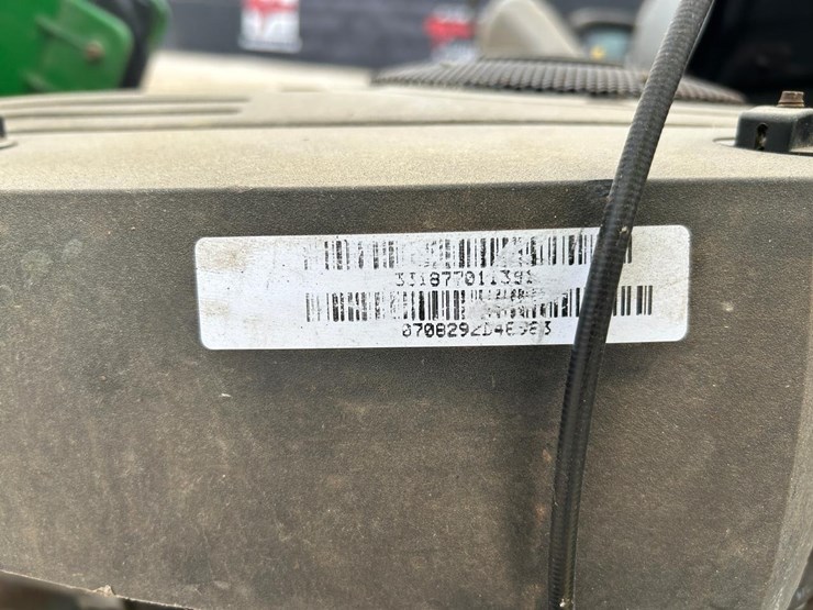 john-deere-100-image-15