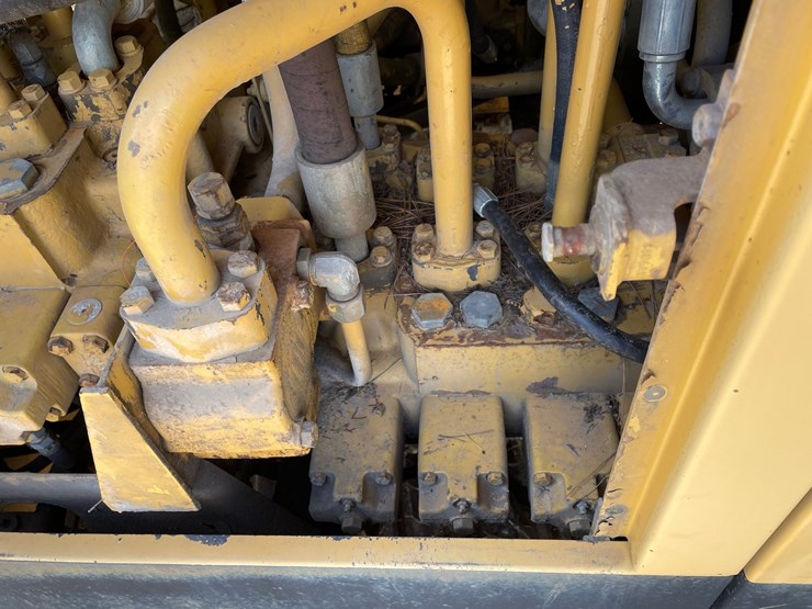 caterpillar-225-image-35