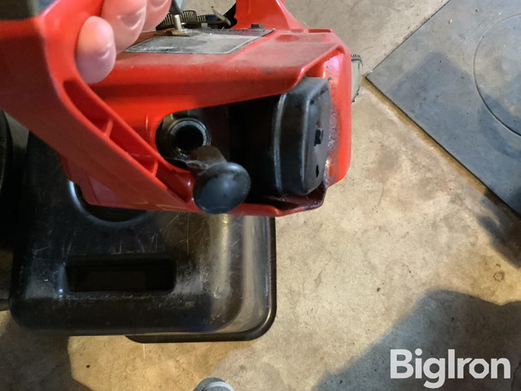 olympia-&-homelite-chainsaws-image-5