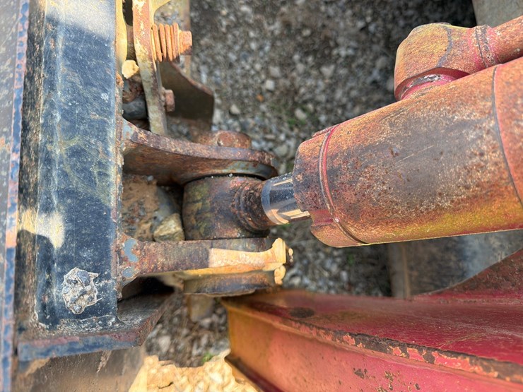 2016-takeuchi-tl10v2-image-14