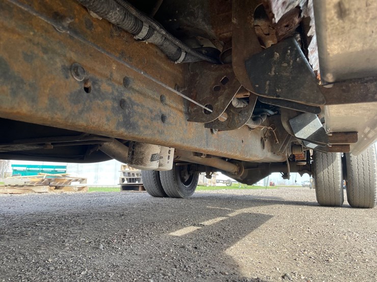 2008-gmc-3500hd-image-30