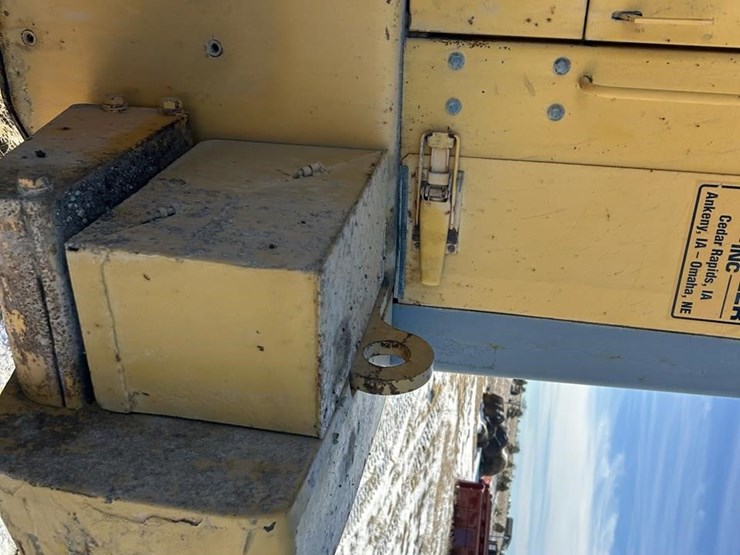 1997-volvo-l90c-image-22