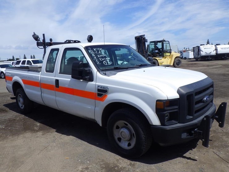 2010-ford-f250-image-2