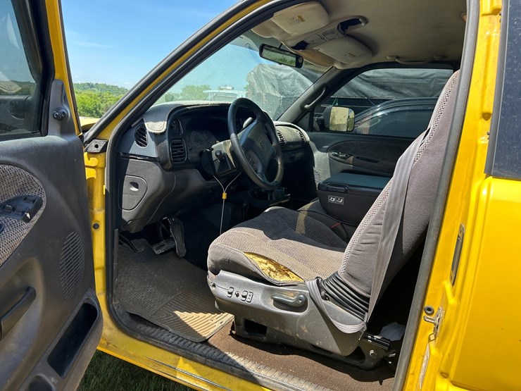 2000-dodge-ram-1500-image-9