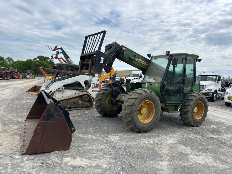 john-deere-3200-image-1