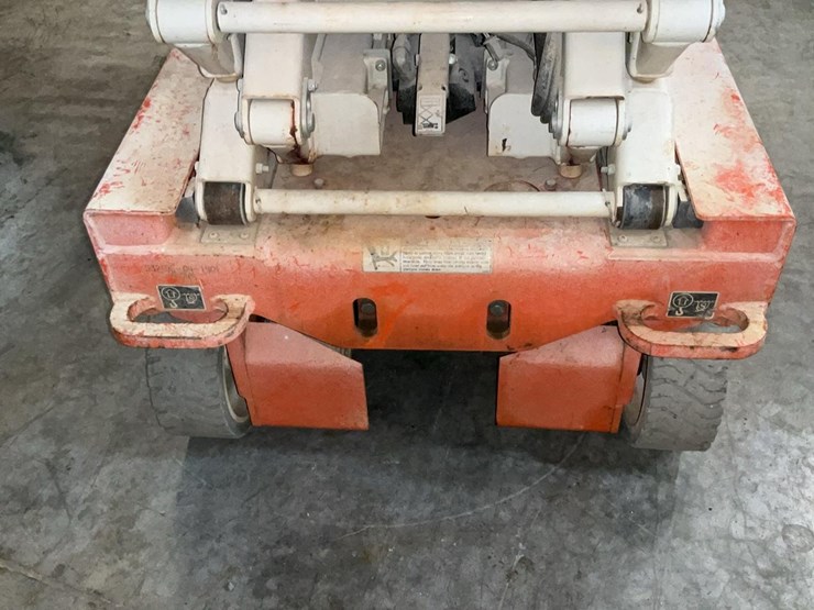 #413-•-2019-snorkel-19'-scissor-lift-image-8