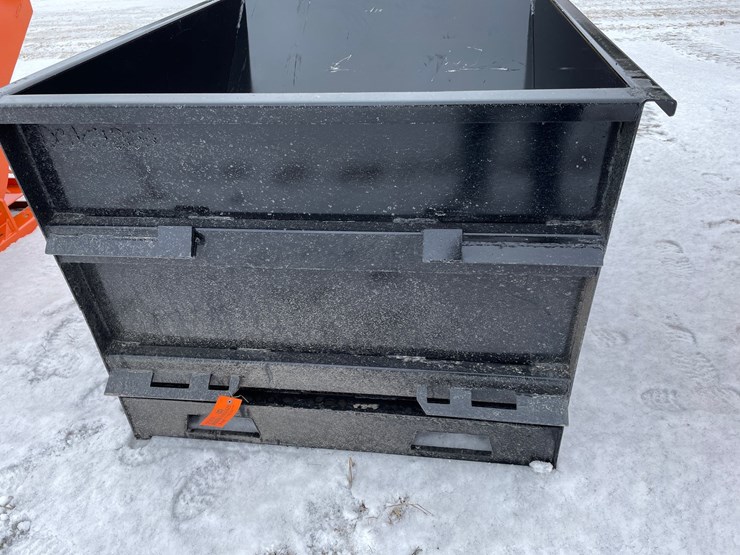 #2007-•-1.5-yard-skid-steer-mount-trash-hopper-image-6