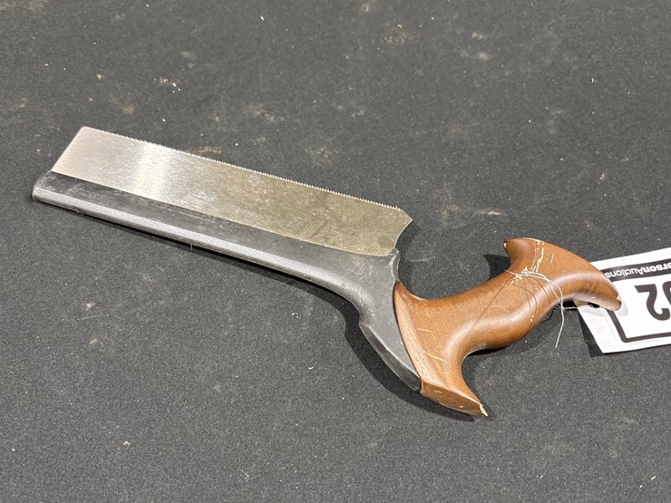 #702-•-fine-cut-trim-saw-image-2